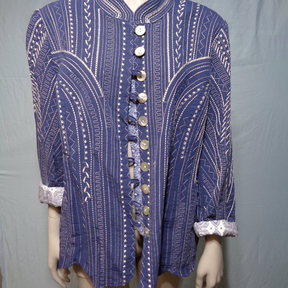 John Mark Blue embroidered jacket with pearly seashell buttons, size large.